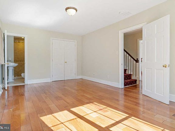 3rd image of 6703 Wissahickon Ave