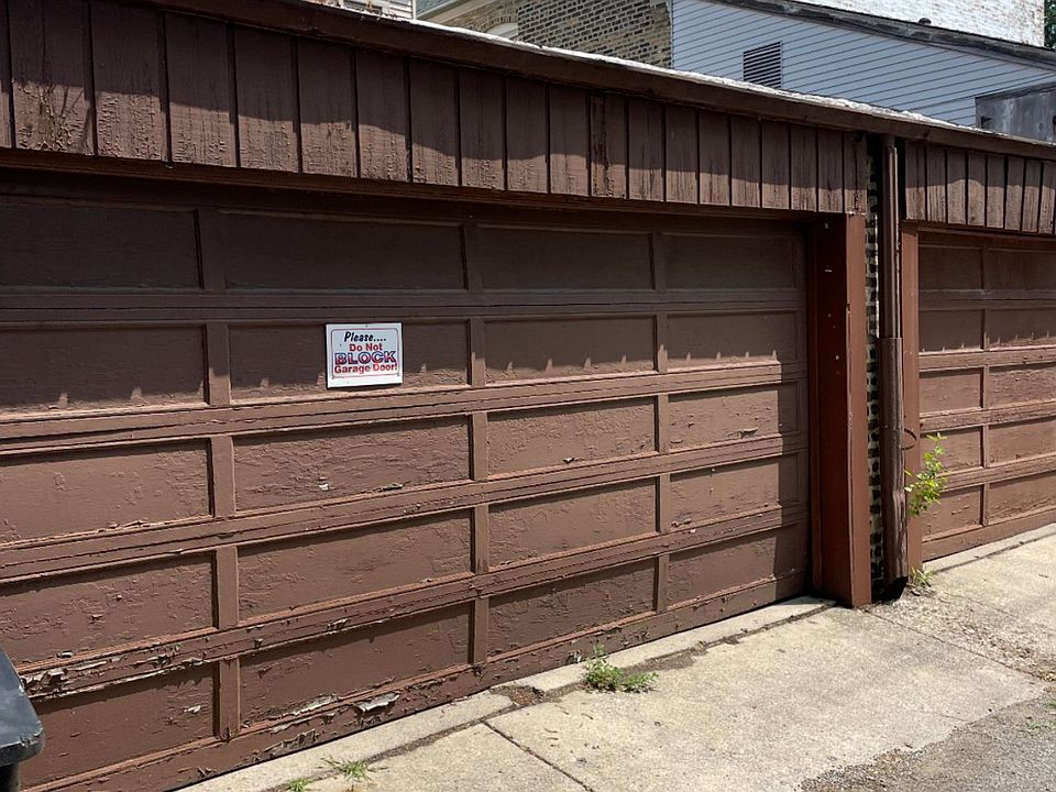 2nd image of 1309 W Granville Ave