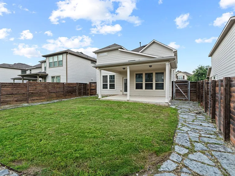 14011 Hedera Dr — Photo 27