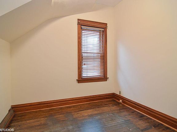 5th image of 1-3837 N Bell Ave #1