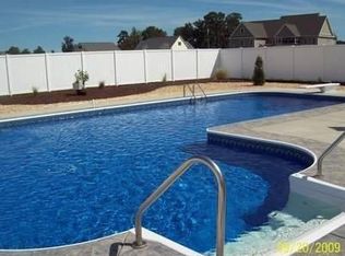 22246 Scottswood Dr, Franklin, VA 23851