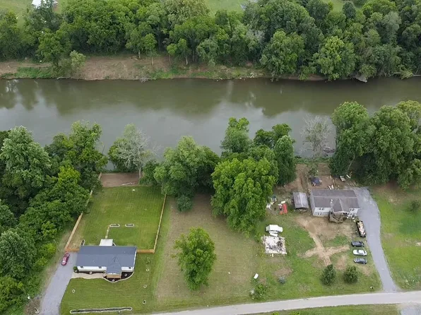 4317 River Chase Trl, Newport, TN 37821