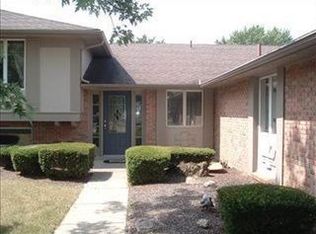 1000 Stillcreek Dr, Dayton, OH 45458