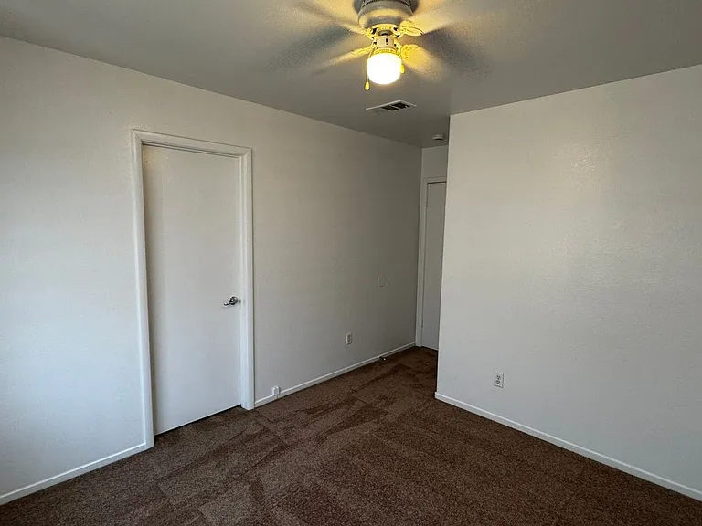 7290 Golden Star Ave — Photo 14