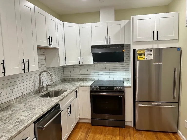 49 Van Reipen Ave — Photo 11