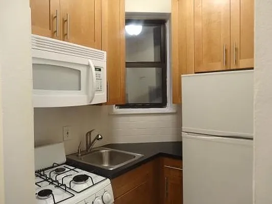 Rented by City & Suburban | media 23