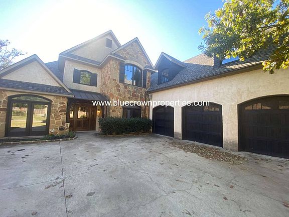 2nd image of 14 Tennis Village Dr