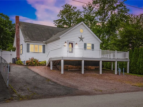 789 N Edgewood Ave, Somerset, PA 15501