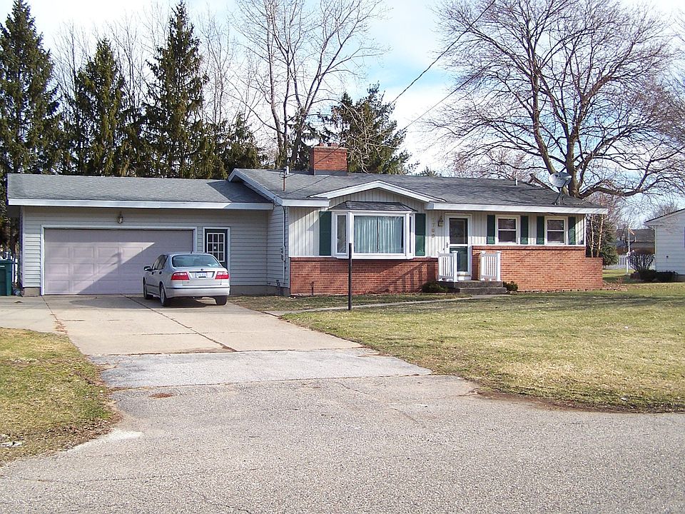 1st image of 1769 Greenwoods Dr