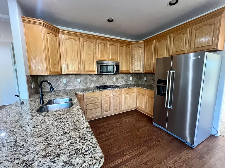 10046 Gwendelyn Ln — Photo 10