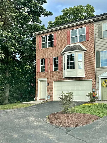 45 Bracken Pl Photo 1