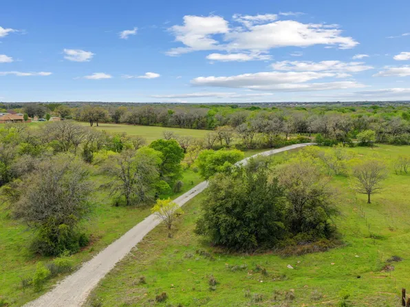 725 S Reno Rd, Springtown, TX 76082