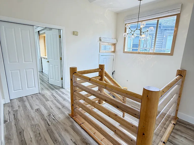 7439 Brook Hollow Loop Rd — Photo 12