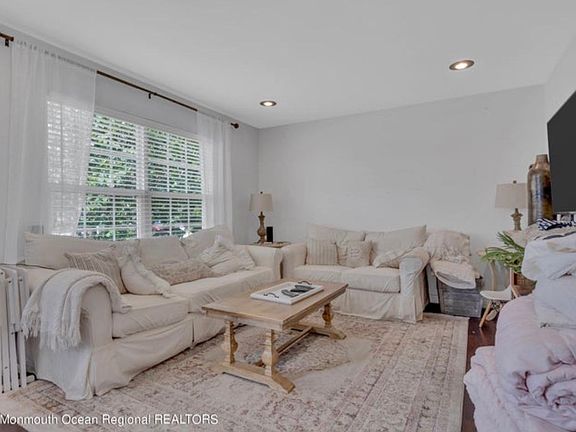 5th image of 1519 Berkeley Ave
