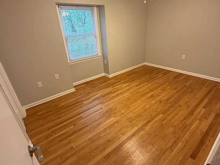 38 Raleigh Ct — Photo 12