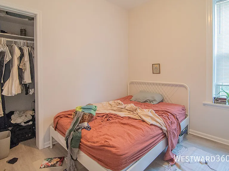 4018 W Oakdale Ave #2 — Photo 8