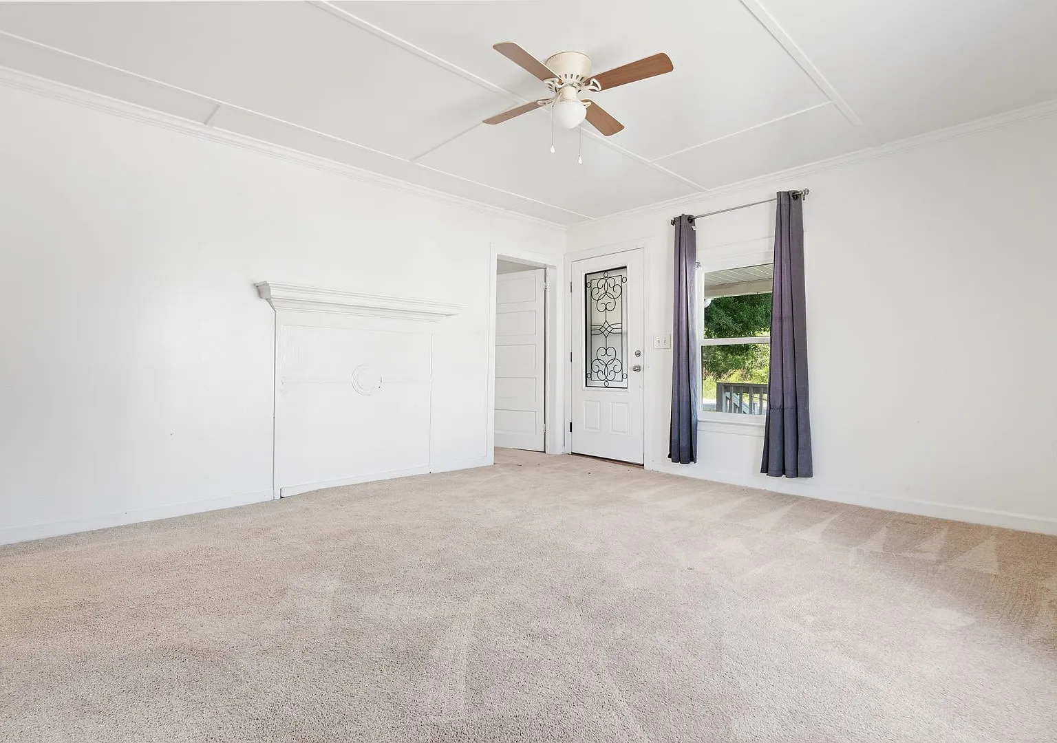 Well Maintained 3 Bedroom Home, Convenient to Downtown Wake Forest — Photo 4