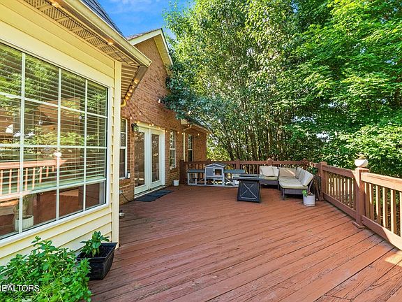 4th image of 119 Giffin Cir