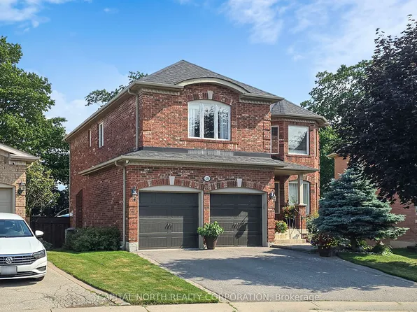120 Bothwell Cres, Newmarket, ON L3X 2K5