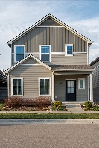 430 E Park Pl Photo 1