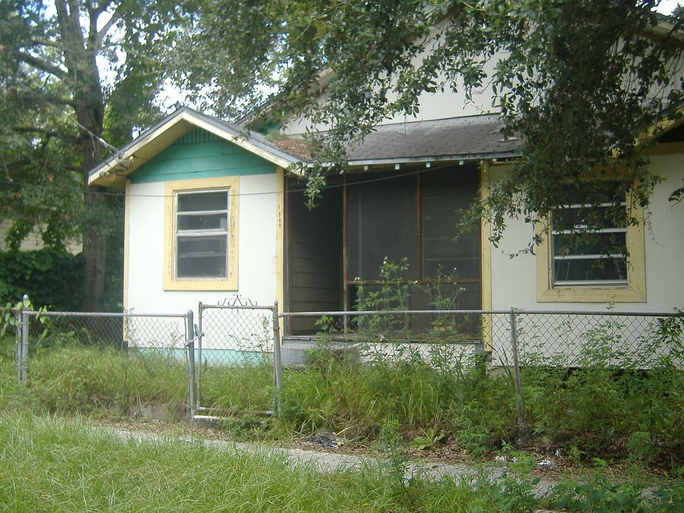1st image of 1549 W 35th St
