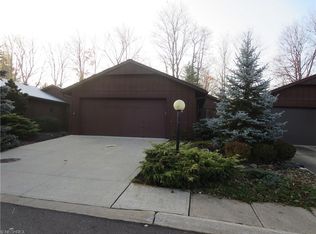 18133 Cliffside Dr #4908, Strongsville, OH