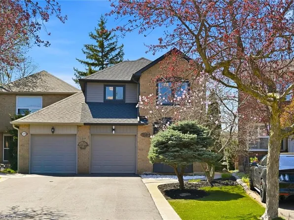1181 Potters Wheel Cres, Oakville, ON L6M 1J3