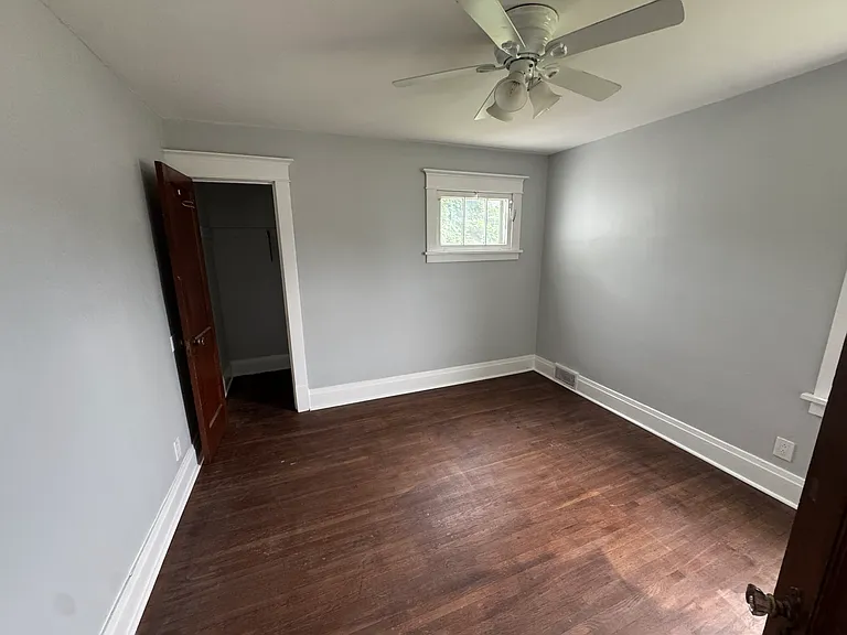 1363 Kensington Ave #1 — Photo 10