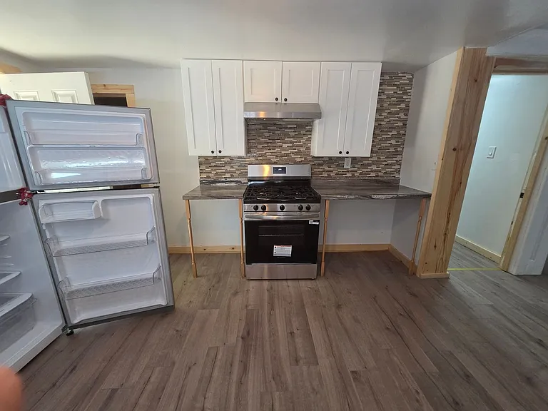722 E 7th St #1STFL — Photo 10