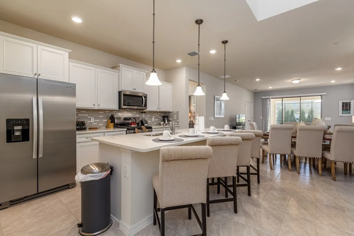 Building Photo - Misty Oak Cir