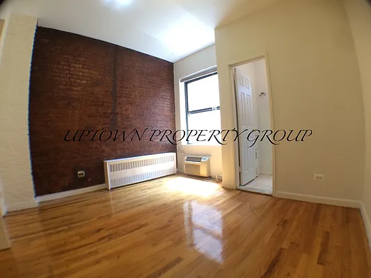 Rented by Uptown Property Group | media 10