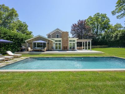 25 Oldfield Rd, Southampton, NY, 11968