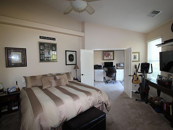 4th image of 2646 E Brandywine Ln