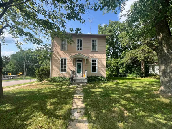 202 E Lincoln St, Mount Carroll, IL 61053