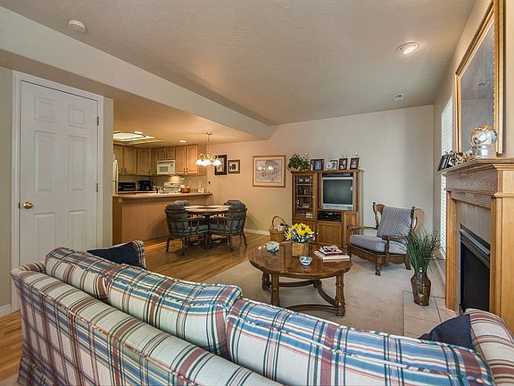 5th image of 792 E Scott Ave #7A