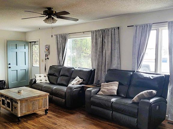 2nd image of 1424 Coburn Ave
