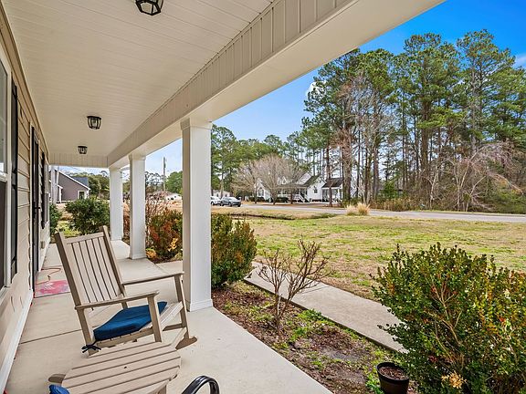 5th image of 905 Futrell St.