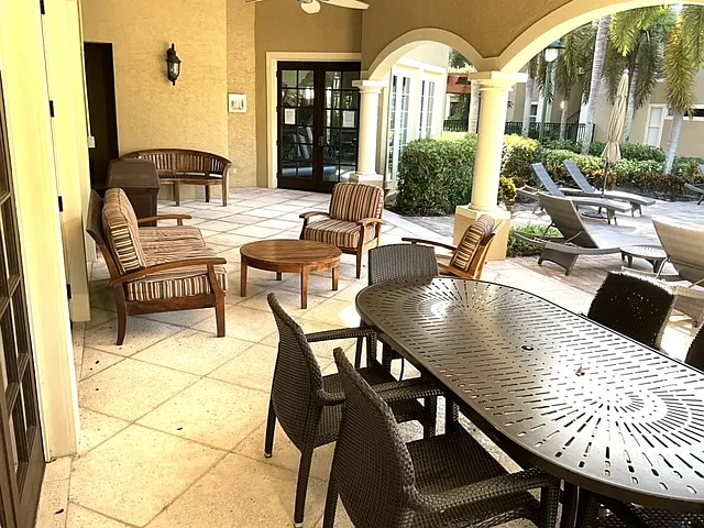 8870 Colonnades Blvd - 337 — Photo 3