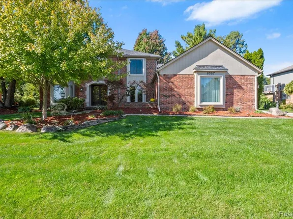 6387 Tanglewood Dr, Troy, MI 48098