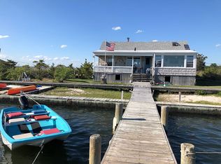 39 Oak Bch, Babylon, NY 11702