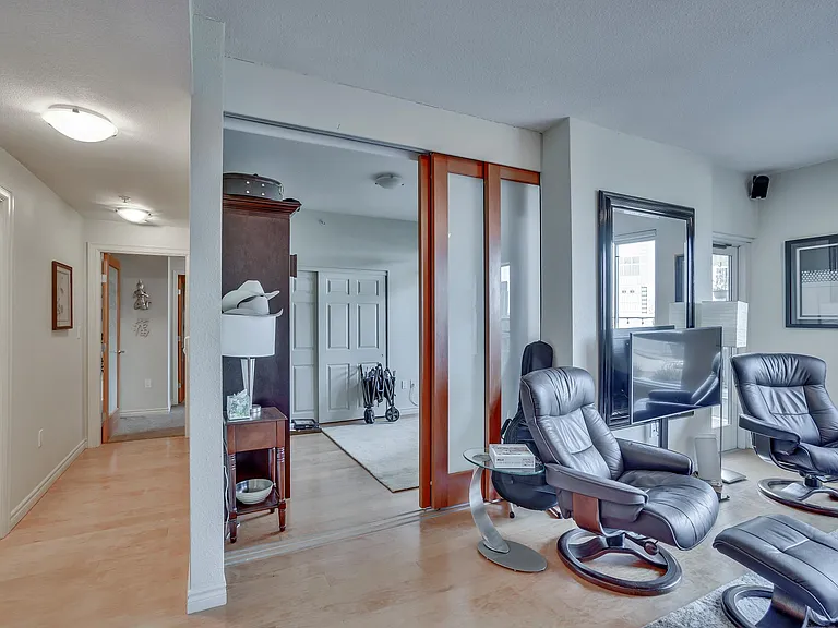 1240 India St #1003 — Photo 18