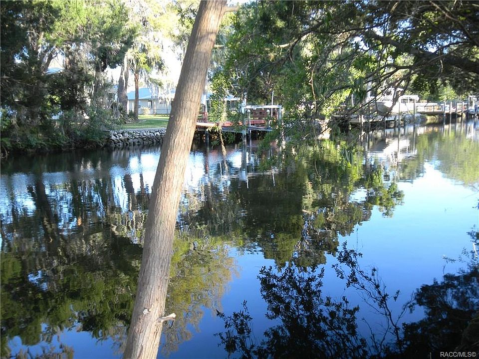 1st image of 11886 W Riverhaven Dr