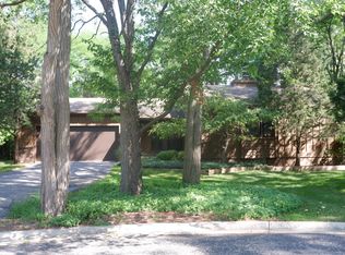 2514 Royce Ct, East Lansing, MI 48823