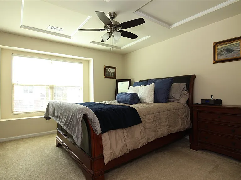 41 Pocono Dr — Photo 13
