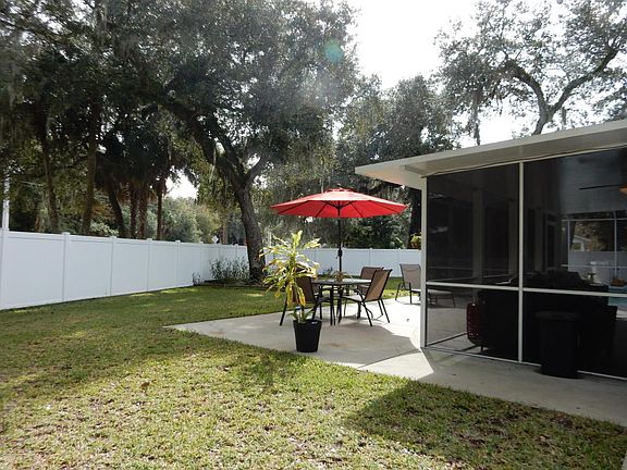 5th image of 5939 Brandon Ln