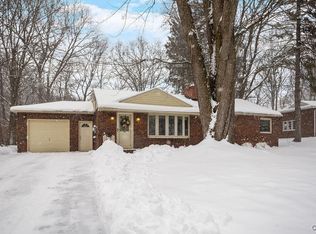 213 Euclid Dr, Fayetteville, NY 13066