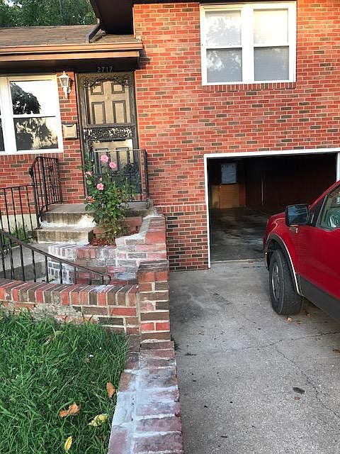 1st image of 2717 S Sterling Ave