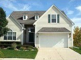 933 Townsend Dr, Oxford, MI 48371