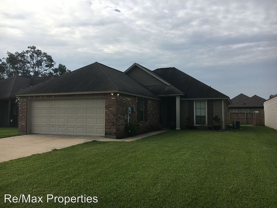 1st image of 40463 Bailey Dr