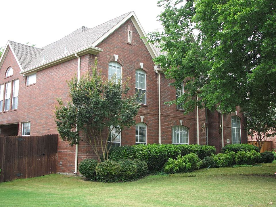 Lovely home on cul-de-sac street